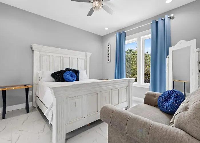 Holiday home New! Sapphire Of Surfside Gulf Views Heated And Chilled Pool Sleeps 18 Gulf Shores