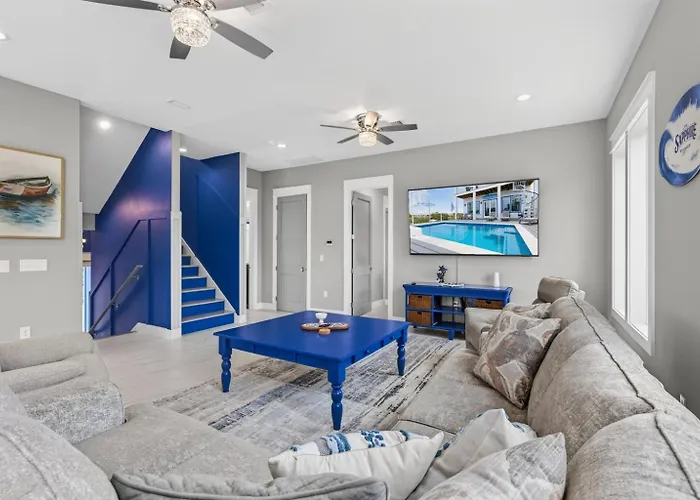 New! Sapphire Of Surfside Gulf Views Heated And Chilled Pool Sleeps 18 Holiday home Gulf Shores