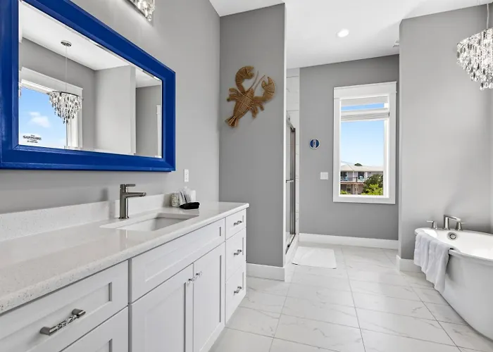 New! Sapphire Of Surfside Gulf Views Heated And Chilled Pool Sleeps 18 Holiday home *