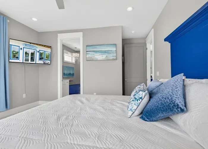 Holiday home New! Sapphire Of Surfside Gulf Views Heated And Chilled Pool Sleeps 18 *