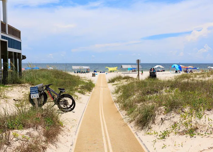 New! Sapphire Of Surfside Gulf Views Heated And Chilled Pool Sleeps 18 Holiday home Gulf Shores